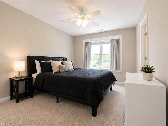 110 N 11th ST, Suffolk, VA 23434