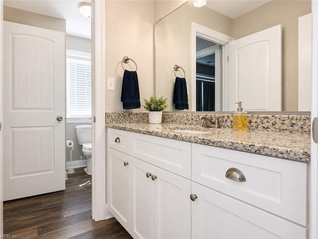 110 N 11th ST, Suffolk, VA 23434