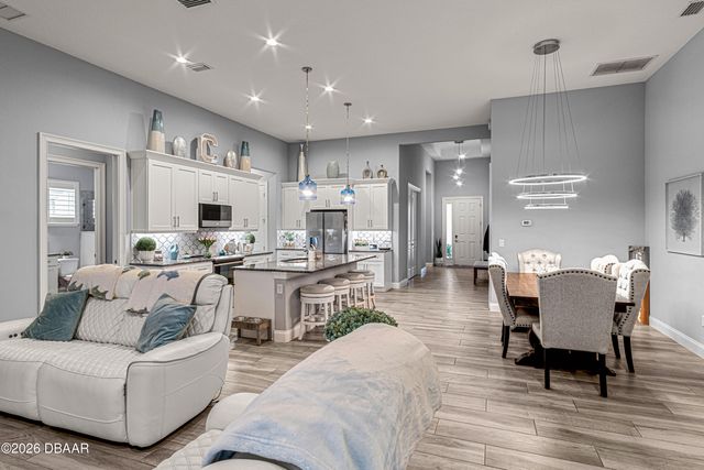 264 Fuchsia Street, Daytona Beach, FL 32124