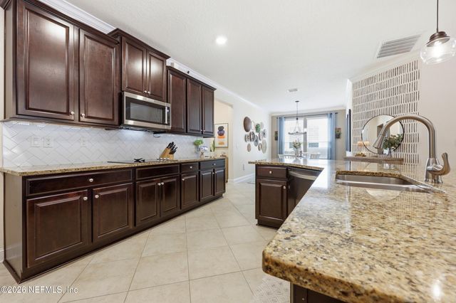 24 CUPCAKE Court, St. Johns, FL 32259