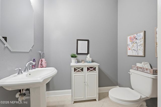 24 CUPCAKE Court, St. Johns, FL 32259