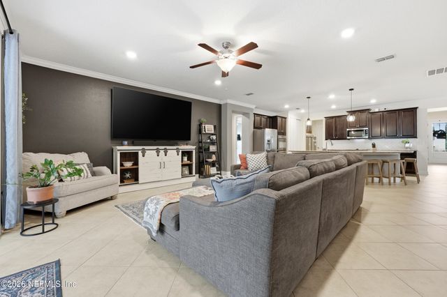 24 CUPCAKE Court, St. Johns, FL 32259