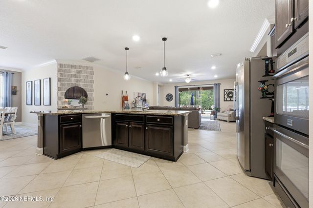 24 CUPCAKE Court, St. Johns, FL 32259