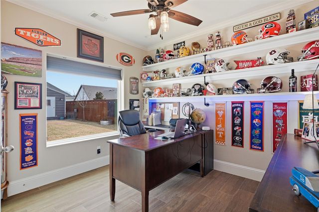 108 Clay Lane, Tom Bean, TX 75489