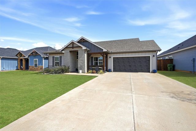 108 Clay Lane, Tom Bean, TX 75489