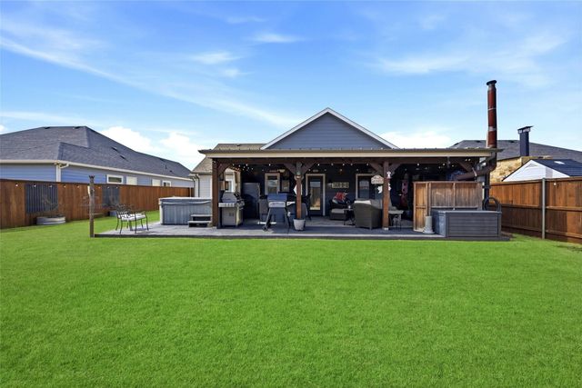 108 Clay Lane, Tom Bean, TX 75489