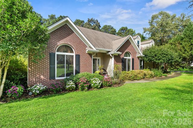 21 Ole Still Lane, Elgin, SC 29045