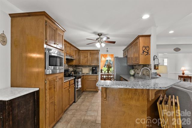 21 Ole Still Lane, Elgin, SC 29045