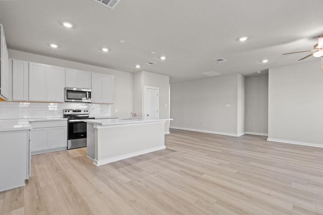2525 N Heritage Drive, Dayton, TX 77535