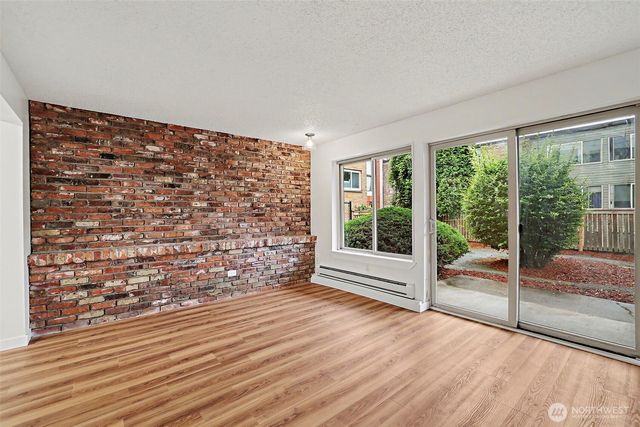 315 13th Avenue E, Seattle, WA 98102