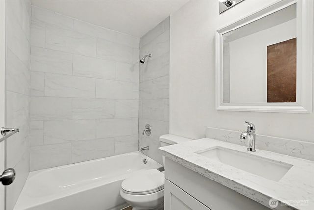 315 13th Avenue E, Seattle, WA 98102