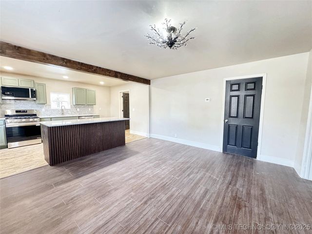 1020 N Vinita Avenue, Tahlequah, OK 74464