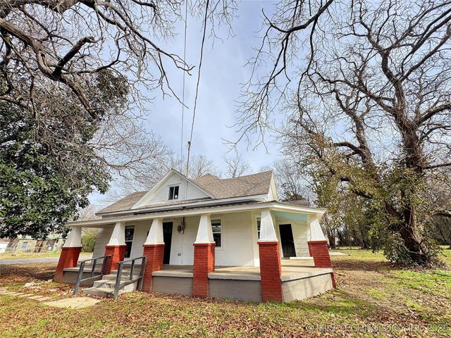 1020 N Vinita Avenue, Tahlequah, OK 74464