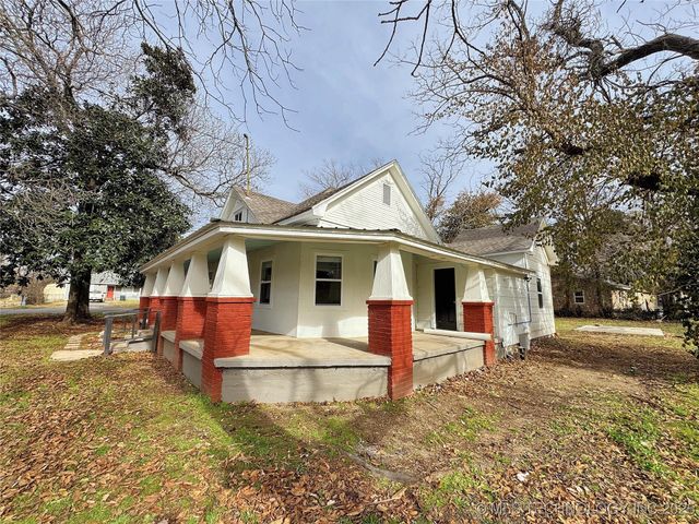 1020 N Vinita Avenue, Tahlequah, OK 74464