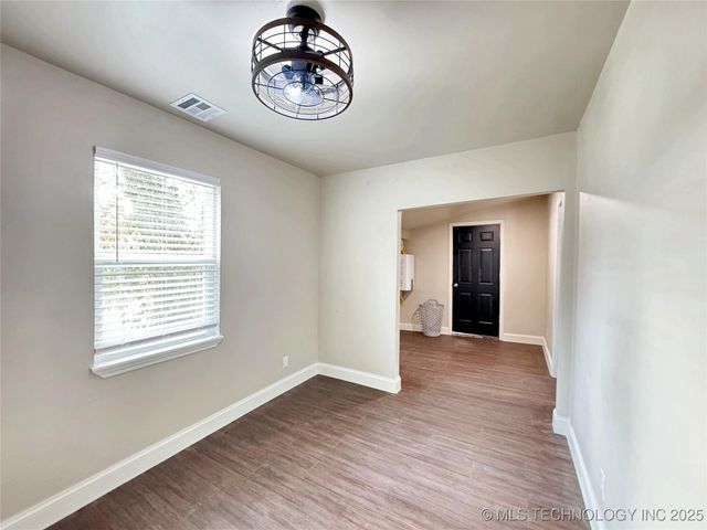 1020 N Vinita Avenue, Tahlequah, OK 74464