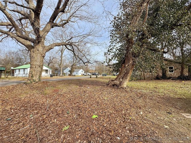 1020 N Vinita Avenue, Tahlequah, OK 74464