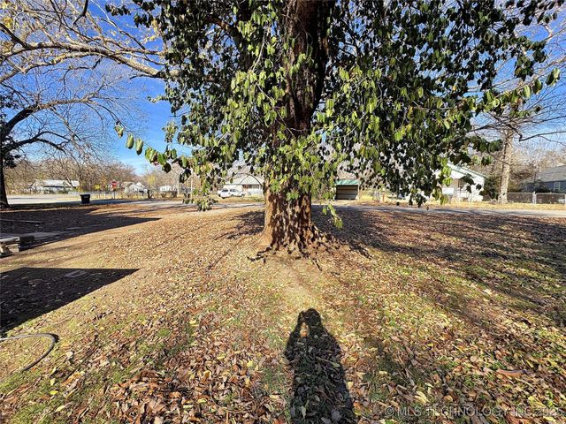 1020 N Vinita Avenue, Tahlequah, OK 74464