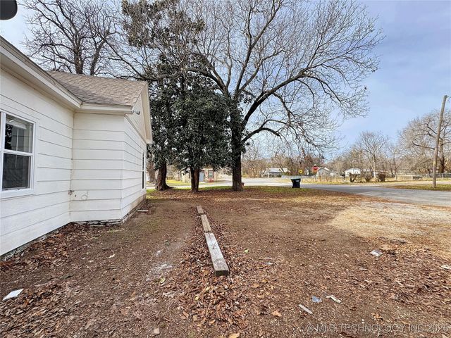 1020 N Vinita Avenue, Tahlequah, OK 74464