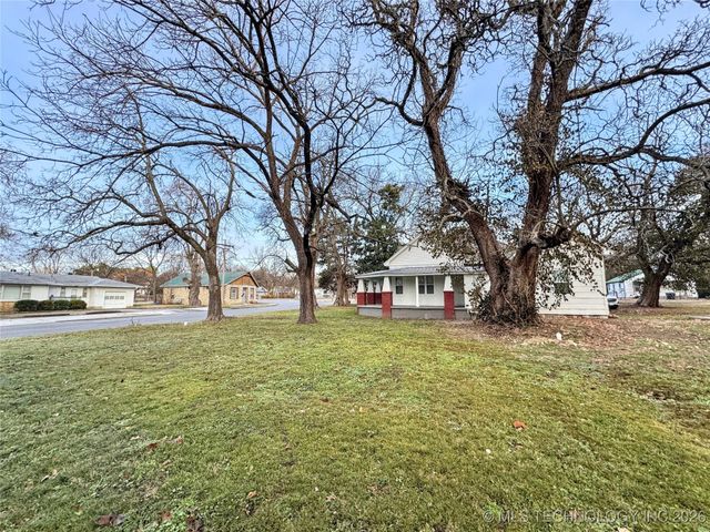 1020 N Vinita Avenue, Tahlequah, OK 74464