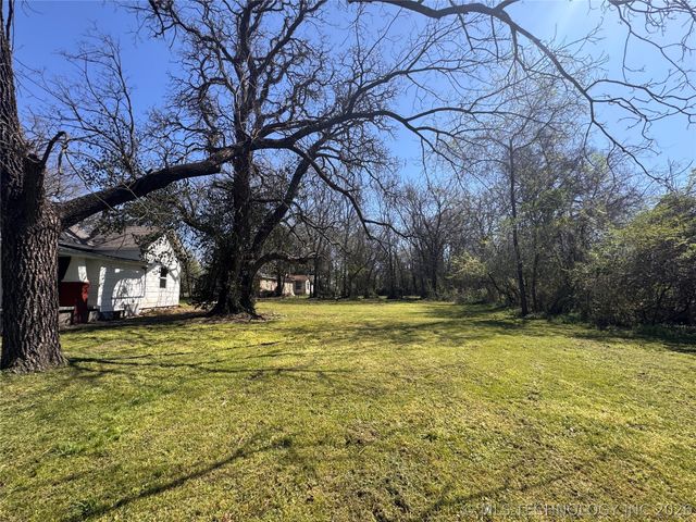 1020 N Vinita Avenue, Tahlequah, OK 74464