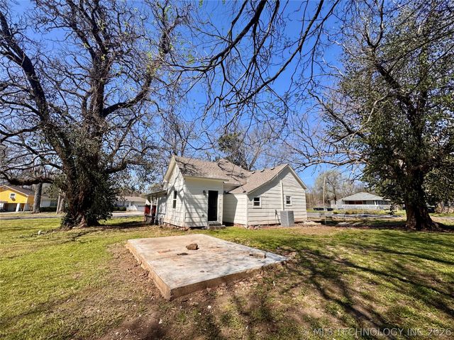 1020 N Vinita Avenue, Tahlequah, OK 74464