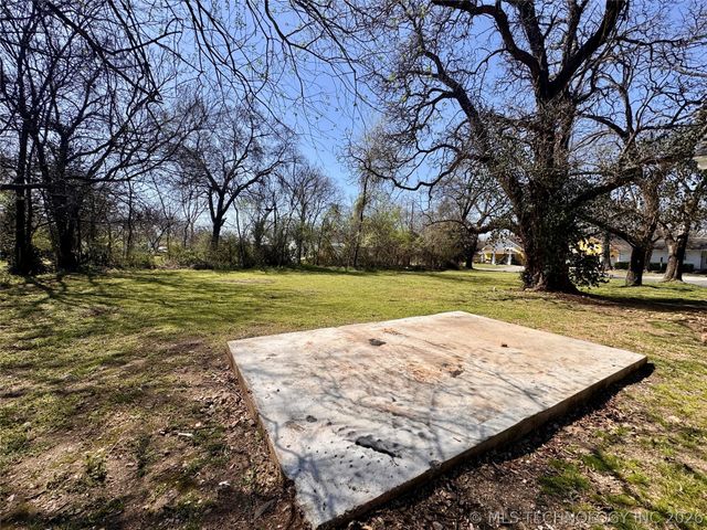 1020 N Vinita Avenue, Tahlequah, OK 74464