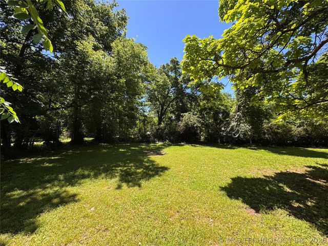 1020 N Vinita Avenue, Tahlequah, OK 74464