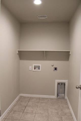 16628 Milwaukee Street, Justin, TX 76247