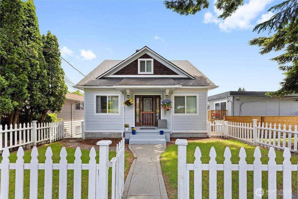 515 Avenue D, Snohomish, WA 98290