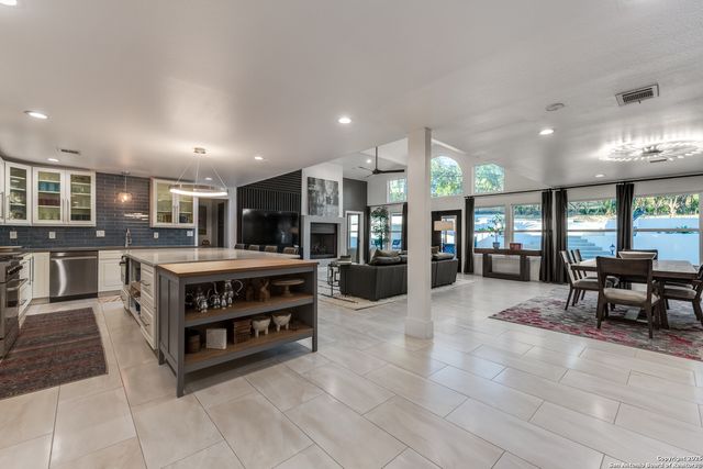 311 woodlake, San Antonio, TX 78229