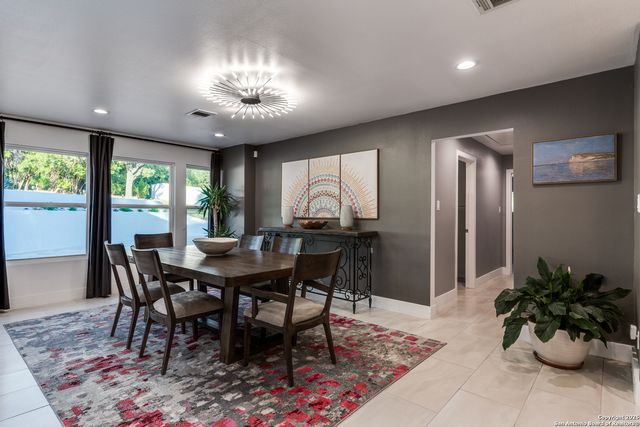 311 woodlake, San Antonio, TX 78229