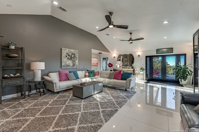 311 woodlake, San Antonio, TX 78229