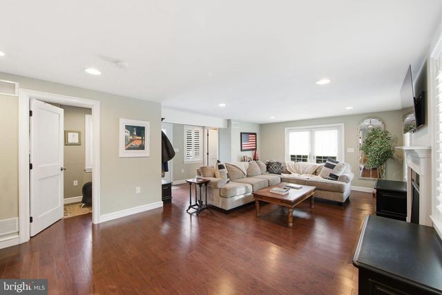 1108 W OLD WYNNEWOOD RD, Wynnewood, PA 19096