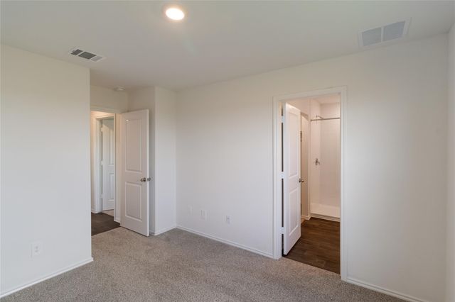 167 Safflower DR, Uhland, TX 78640