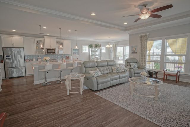 148 Splendor Circle, Murrells Inlet, SC 29576