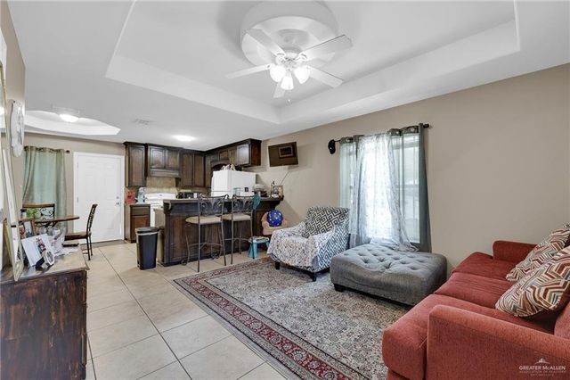 201 W Albatross Avenue, Pharr, TX 78577