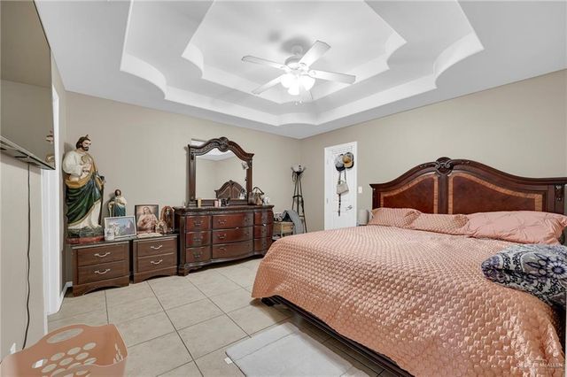 201 W Albatross Avenue, Pharr, TX 78577