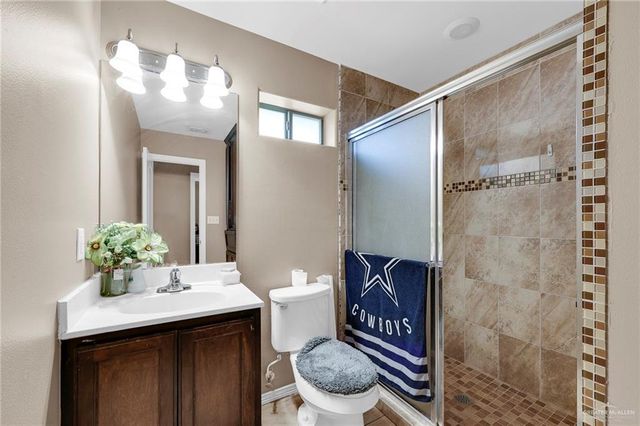 201 W Albatross Avenue, Pharr, TX 78577