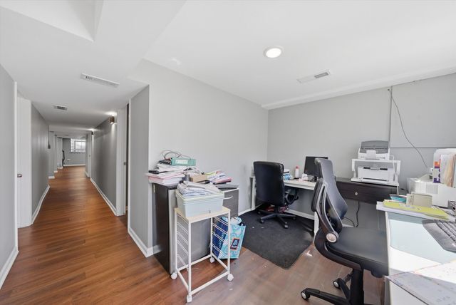 2240 Highland Avenue, Berwyn, IL 60402