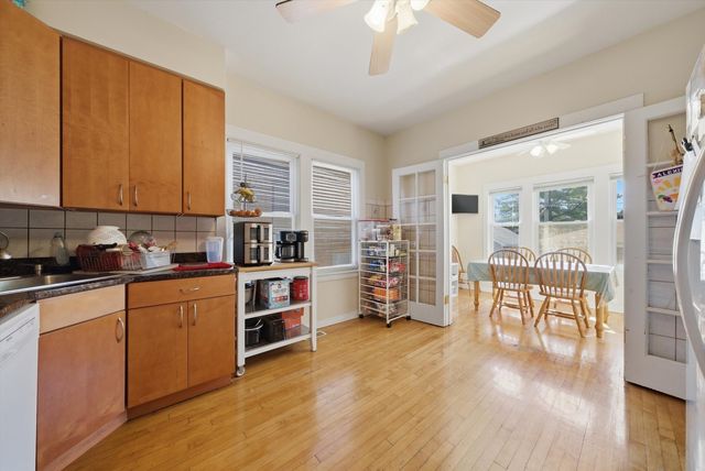 2240 Highland Avenue, Berwyn, IL 60402