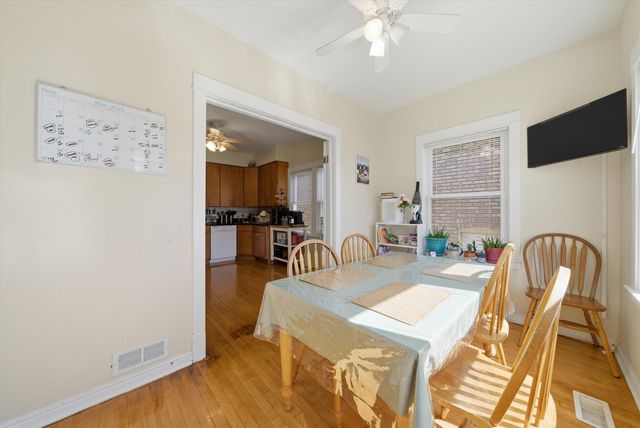 2240 Highland Avenue, Berwyn, IL 60402