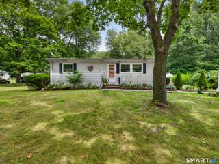 18 Old Forge Road, Westbrook, CT 06498