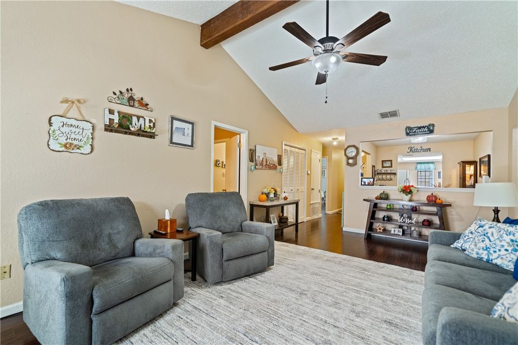 1818 Rodd Field I5, Corpus Christi, TX 78412 — photo 4