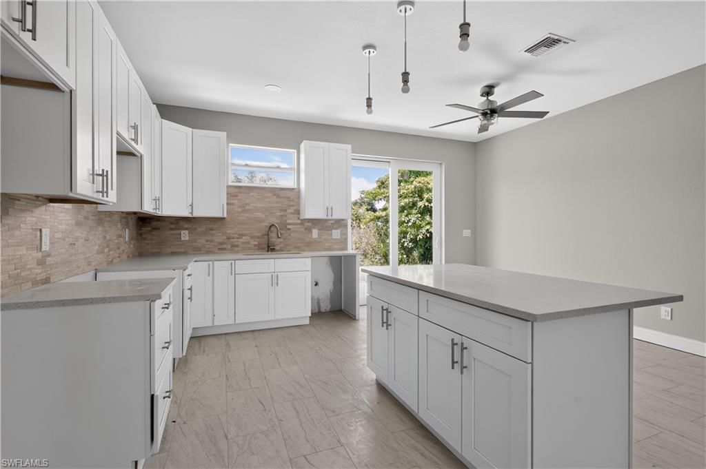 3027 2nd ST, FORT MYERS, FL 33916 — photo 2