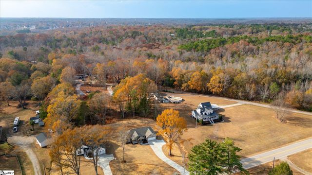 153 Eastview Road, Pelzer, SC 29669