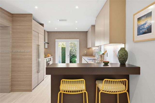 1220 W 21st St, Miami Beach, FL 33140