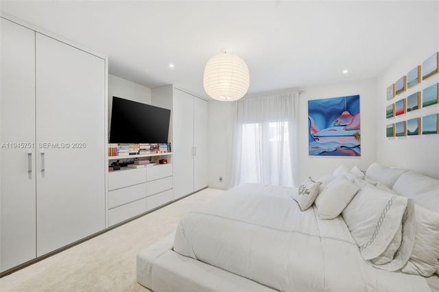 1220 W 21st St, Miami Beach, FL 33140