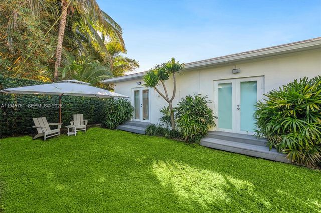 1220 W 21st St, Miami Beach, FL 33140