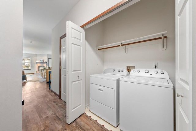 7224 W State STREET, Wauwatosa, WI 53213