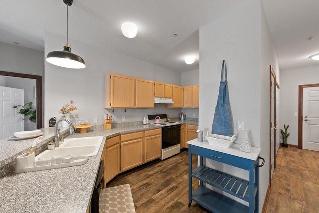 7224 W State STREET, Wauwatosa, WI 53213